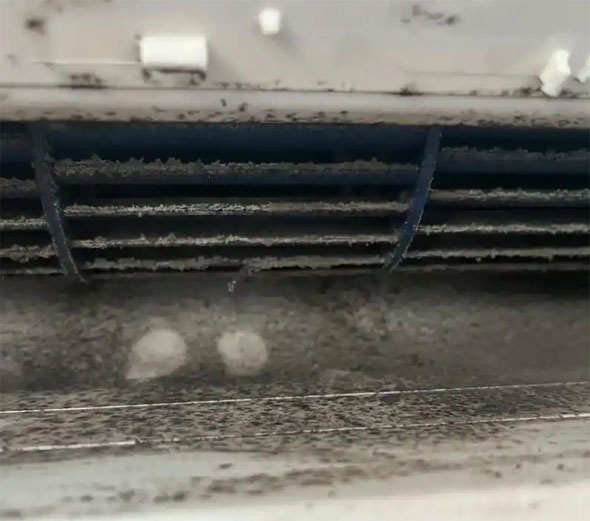 莆田空调吹的风有股烧焦味是怎么回事